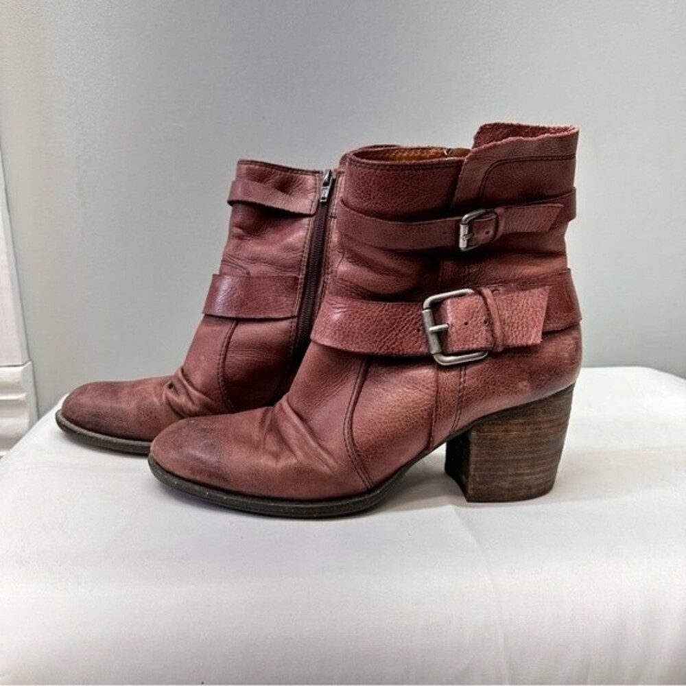 Naya virtue leather bootie boots womens 8.5 earthy red and so soft!